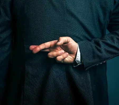 Veja os signos do zodíaco que mentem mesmo para as pessoas que amam