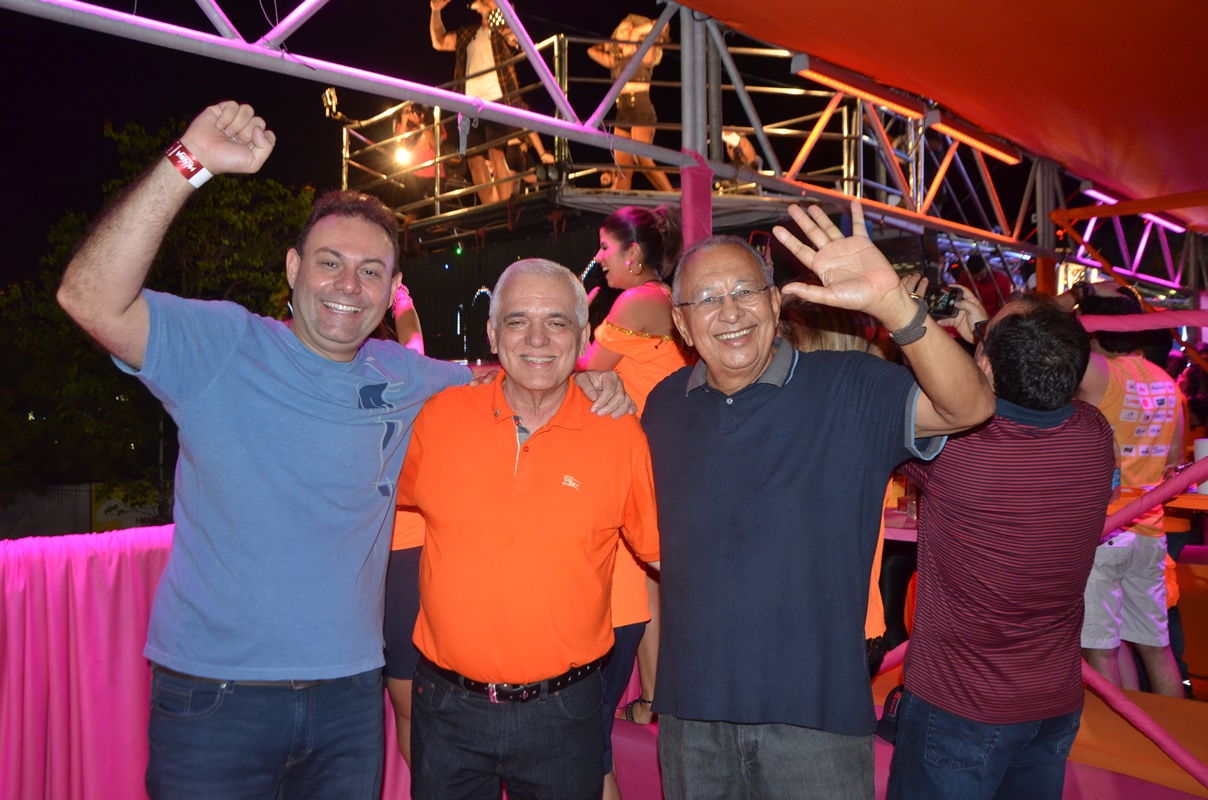 Políticos de Teresina marcam presença nos camarotes corporativos  - Imagem 9