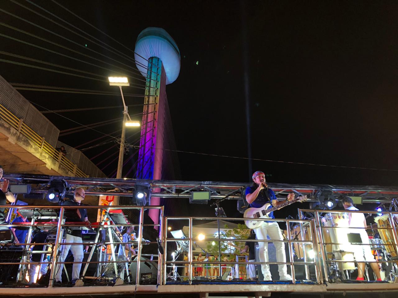 Bell Marques encerra e convoca foliões para o segundo dia de folia - Imagem 3