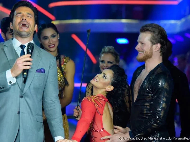 Ícones dos anos 90! Saiba por onde andam a Feiticeira e Tiazinha  - imagem 8329