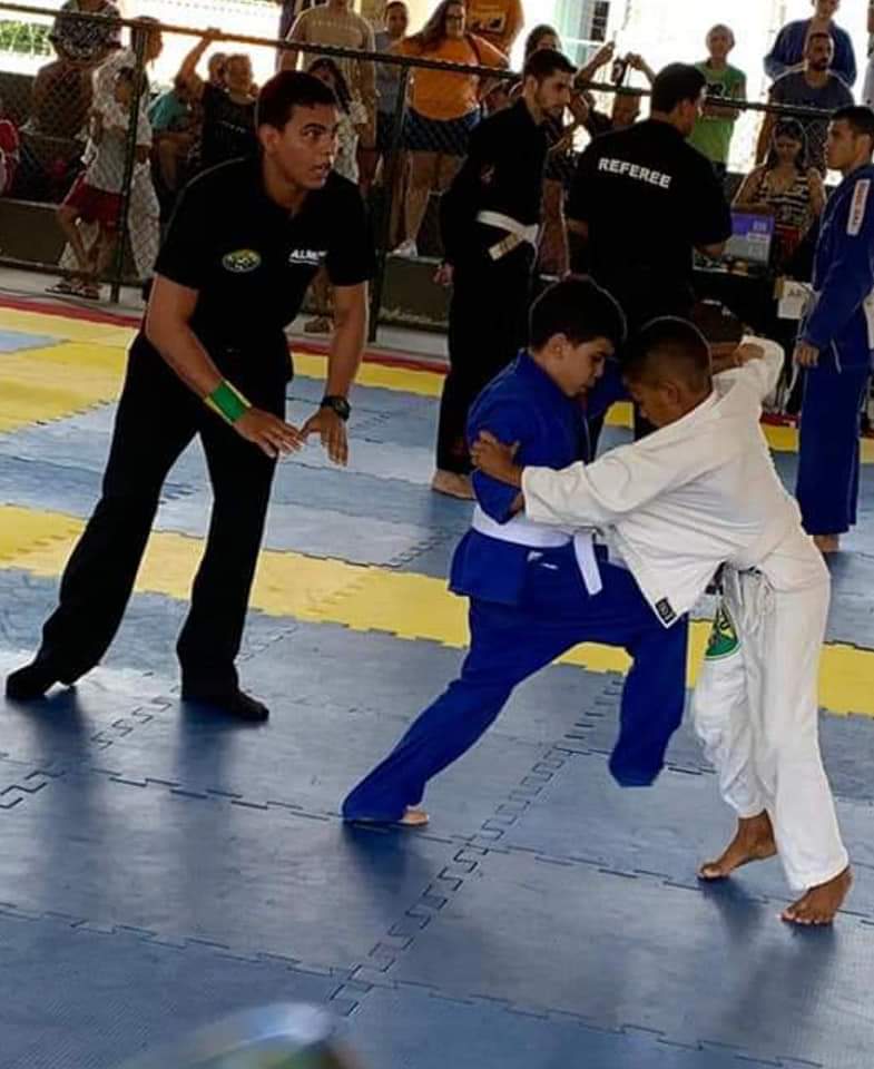 Prefeito João Luiz investe e apoia os atletas do município  - Imagem 4