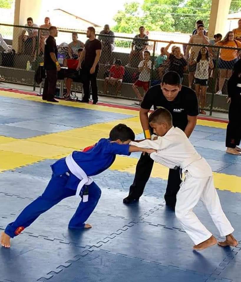 Prefeito João Luiz investe e apoia os atletas do município  - Imagem 17