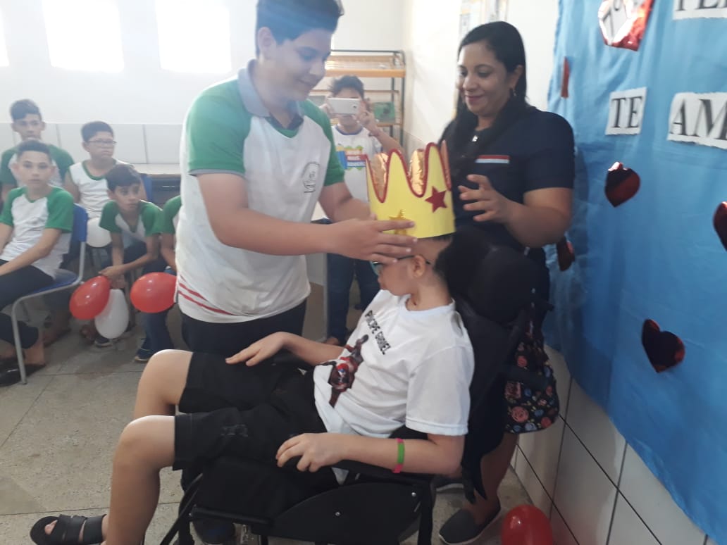 Alunos e professores fazem homenagem e acolhem o adolescente Felipe Gabriel - Imagem 13