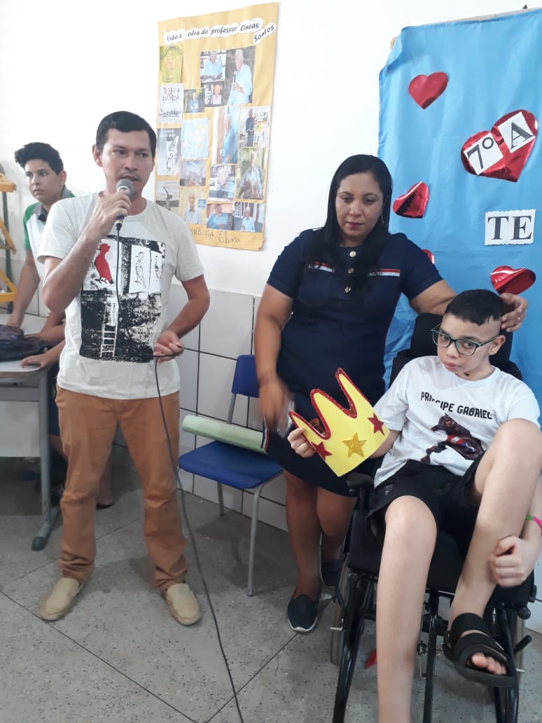Alunos e professores fazem homenagem e acolhem o adolescente Felipe Gabriel - Imagem 17