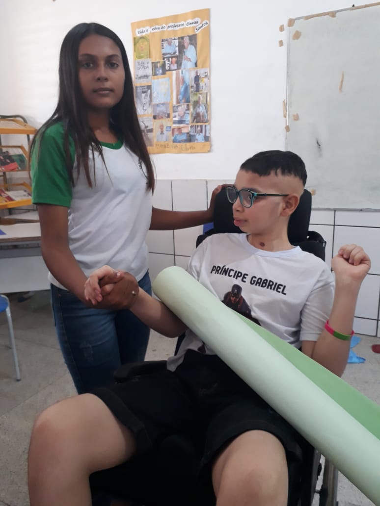 Alunos e professores fazem homenagem e acolhem o adolescente Felipe Gabriel - Imagem 1