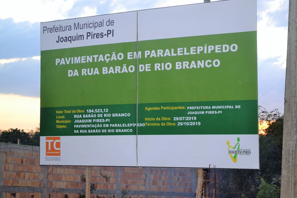 Prefeitura de Joaquim Pires entrega iluminação de LED aos moradores do Bairro Ferreirão - Imagem 5