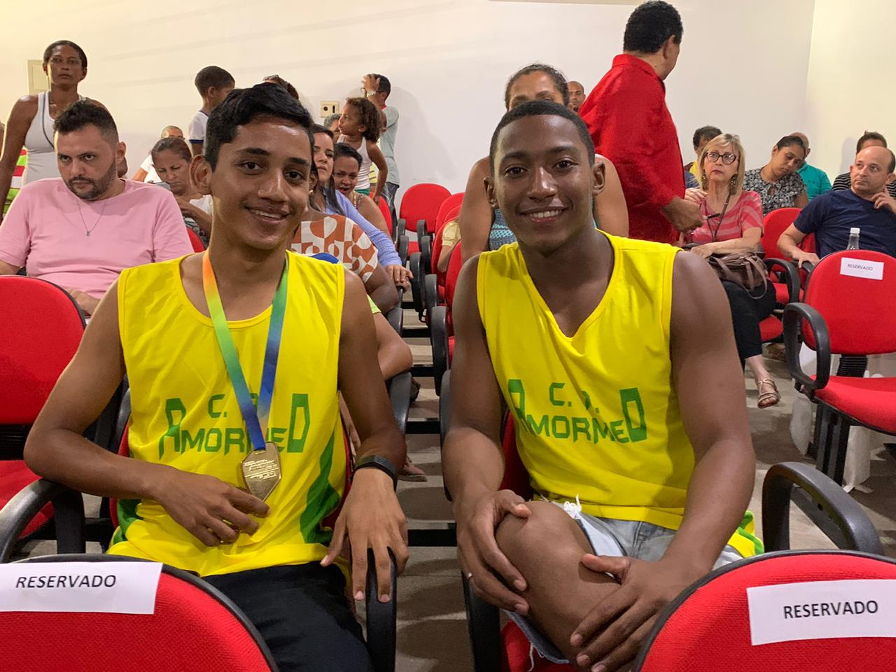 Uma manhã de homenagens, surpresas e emoções - Imagem 31