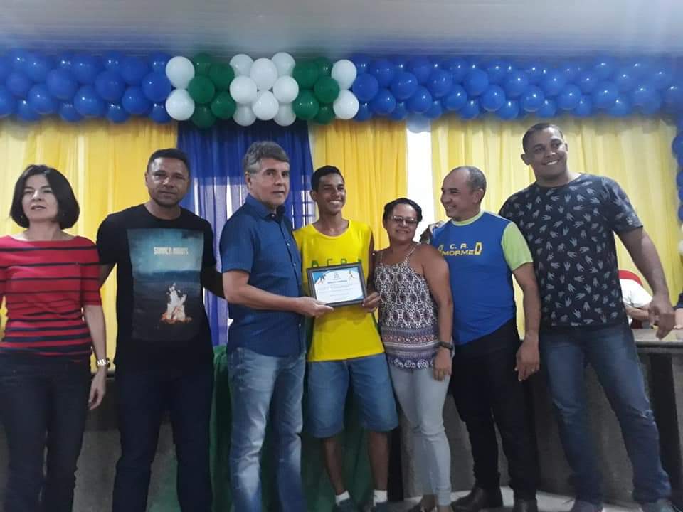 Uma manhã de homenagens, surpresas e emoções - Imagem 15