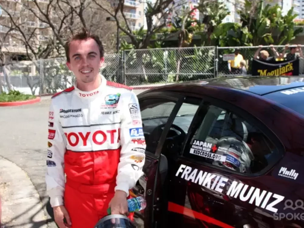 Veja os famosos que vivem com empregos comuns e longe dos holofotes - imagem 8608