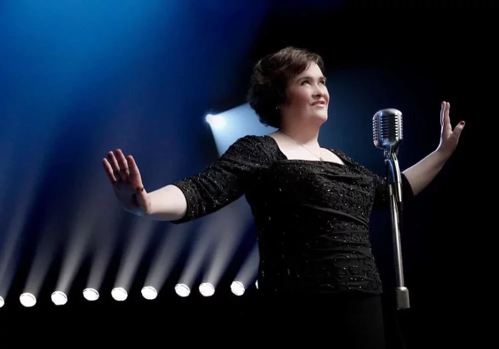 Veja os famosos que vivem com empregos comuns e longe dos holofotes - imagem 8601