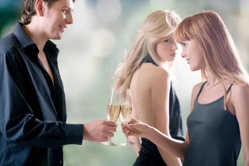 Confira dicas para vencer o lado ciumento de cada signo do zodíaco - imagem 8642