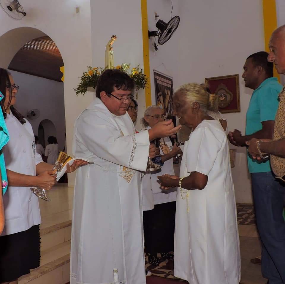 Padre Walfran Rios comemora 06 anos de sacerdócio com missa festiva  - Imagem 8