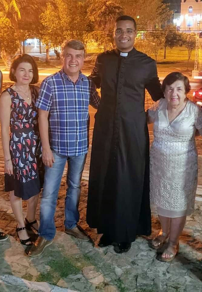 Padre Walfran Rios comemora 06 anos de sacerdócio com missa festiva  - Imagem 2