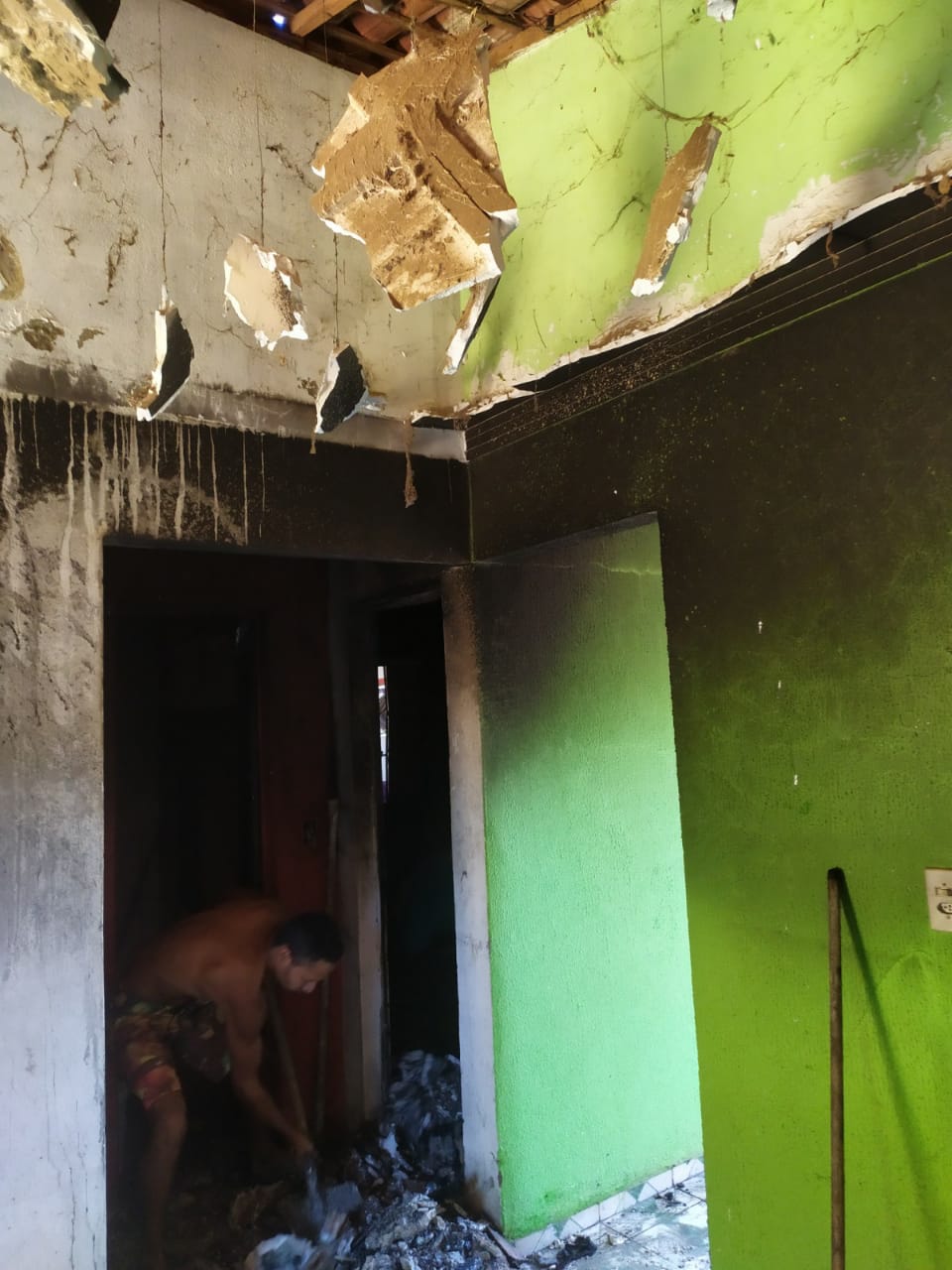 Incêndio destrói casa de Conselheira Tutelar em Santo Inácio do Piauí - Imagem 4