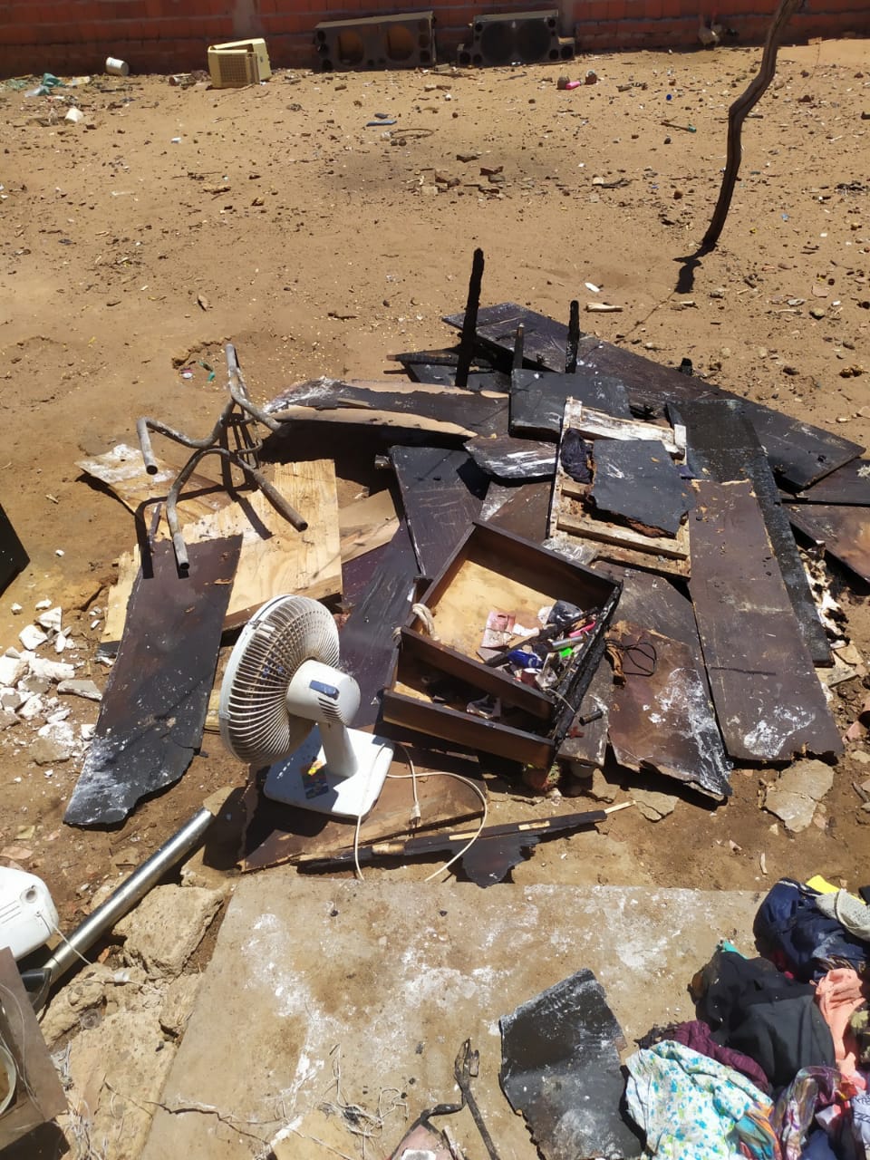 Incêndio destrói casa de Conselheira Tutelar em Santo Inácio do Piauí - Imagem 2