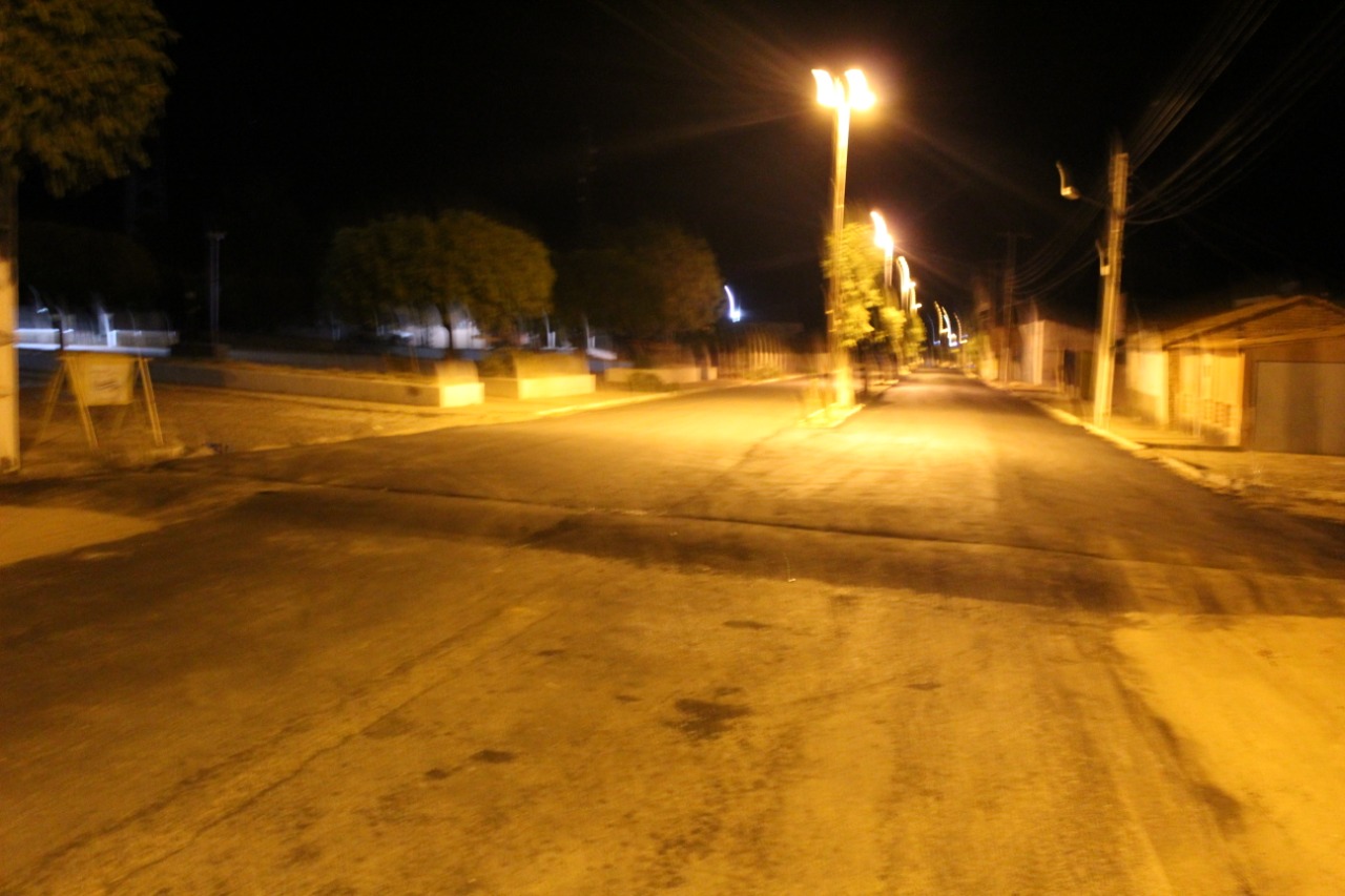 Em Santo Inácio prefeito conclui asfaltamento na Avenida Getúlio Vargas  - Imagem 22