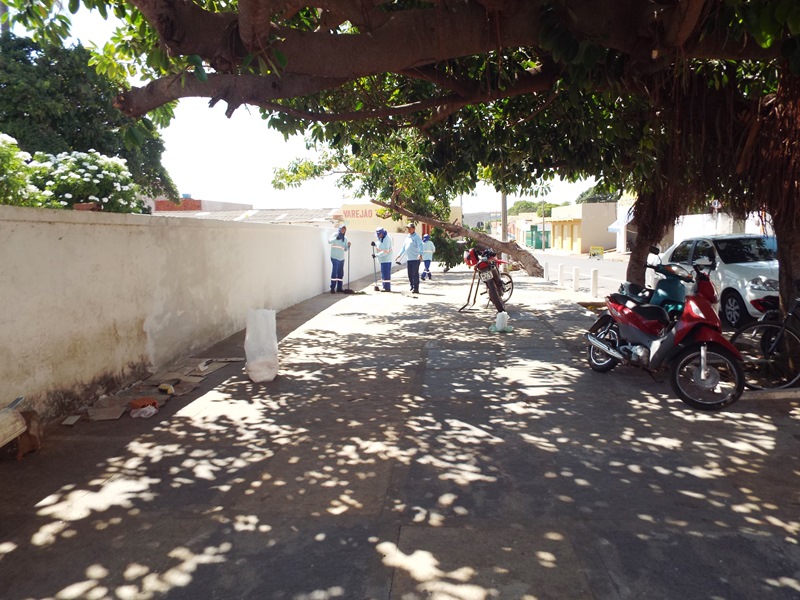 Município prepara cemitérios para a chegada do dia de finados  - Imagem 20