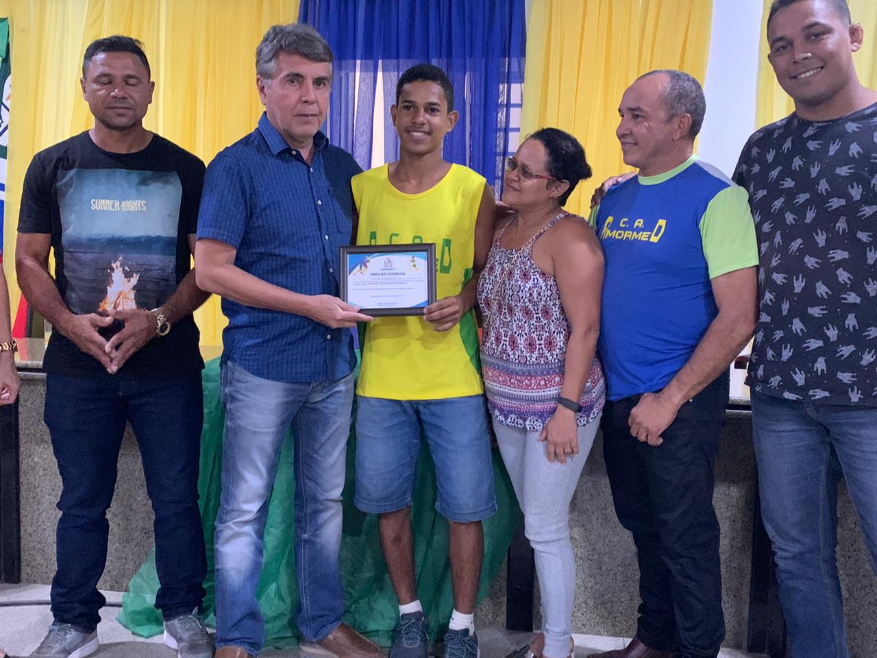 Uma manhã de homenagens, surpresas e emoções - Imagem 14