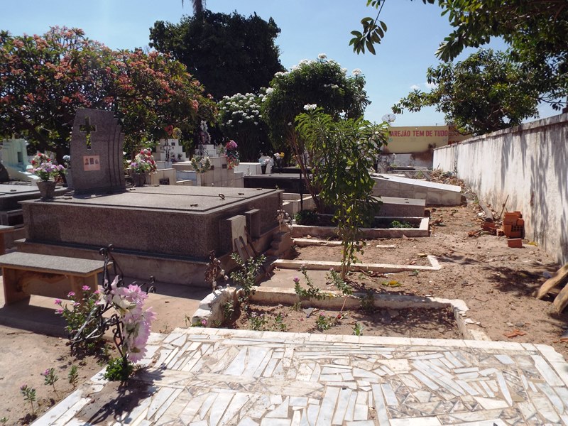 Município prepara cemitérios para a chegada do dia de finados  - Imagem 13