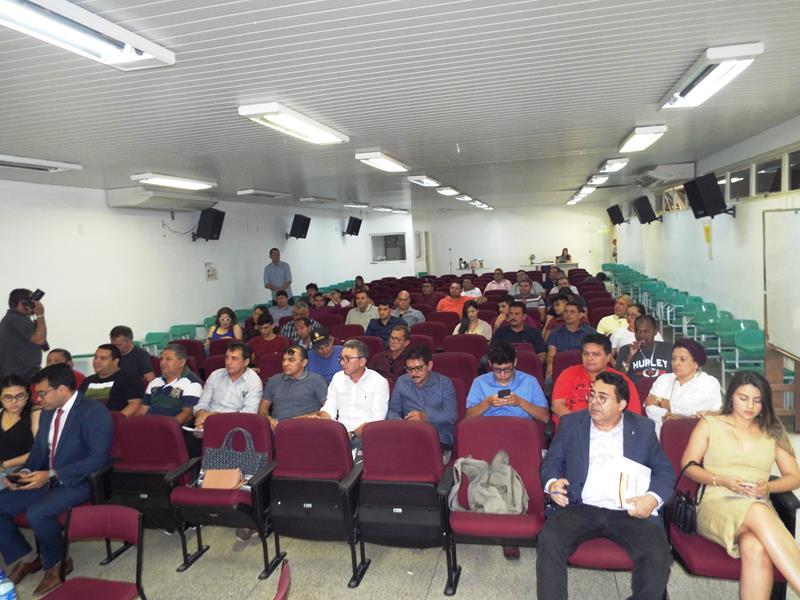 A convite da Drª Esmaela Macêdo Dr. Alexandre Nogueira ministra palestra sobre a nova lei eleitoral  - Imagem 2