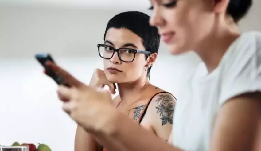 Os 4 signos do zodíaco que tem inveja do sucesso alheio - imagem 7009