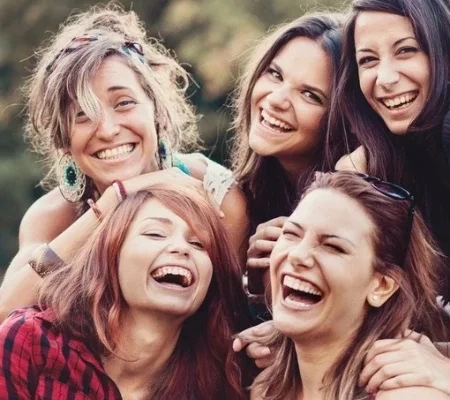 Os signos do zodíaco mais bem humorados. Eles são “palhacinhos”