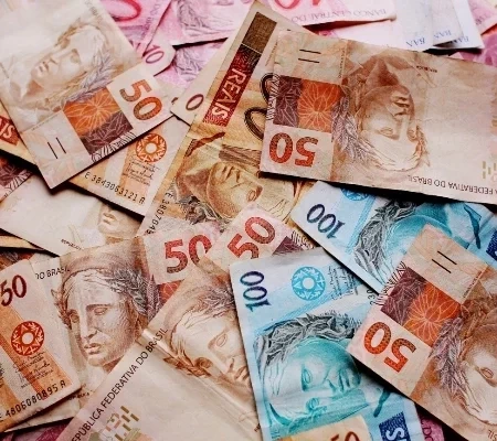 Você quer ficar rico? Descubra como ganhar dinheiro com seu signo 