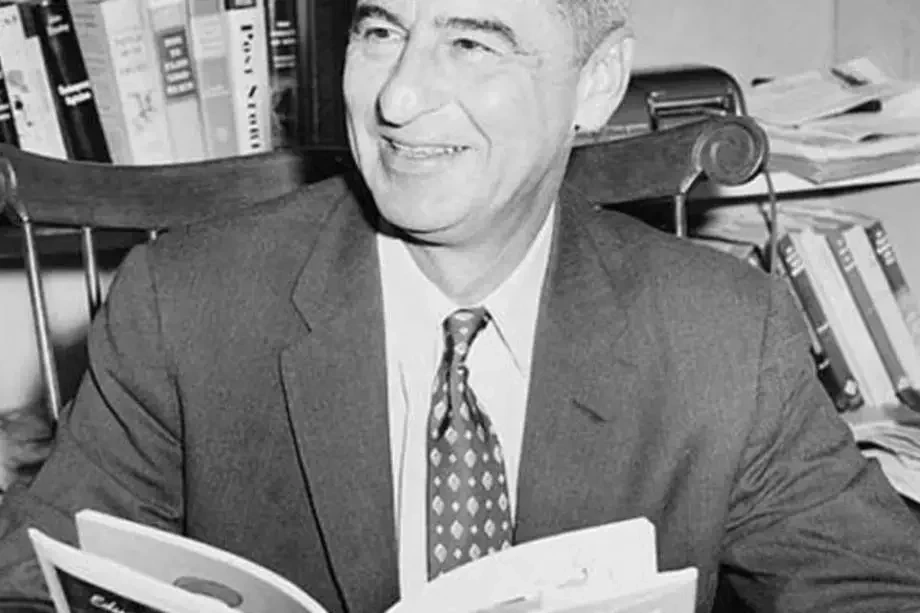 Como 12 famosos ganham muito dinheiro mesmo após a morte - imagem 7524