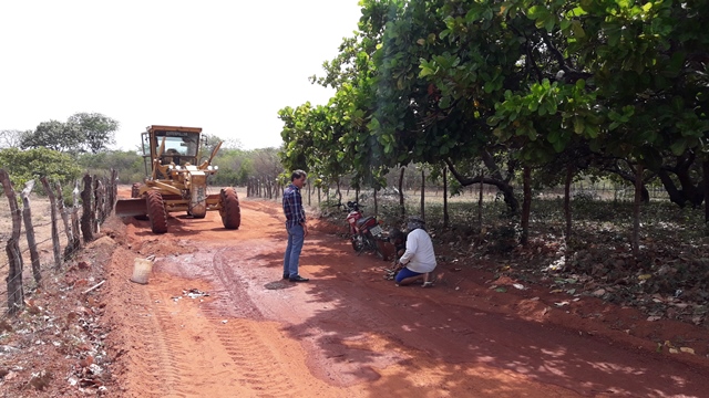 Prefeitura de Dom Expedito Lopes intensifica limpeza nos cemitérios - Imagem 18