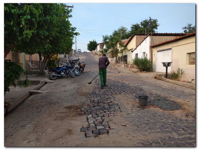 Prefeitura de Inhuma realiza recuperação de calçamento - Imagem 8