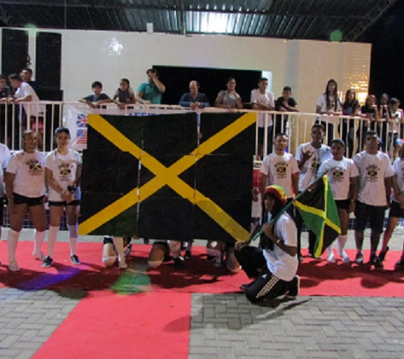 São João da Serra vira capital da língua inglesa