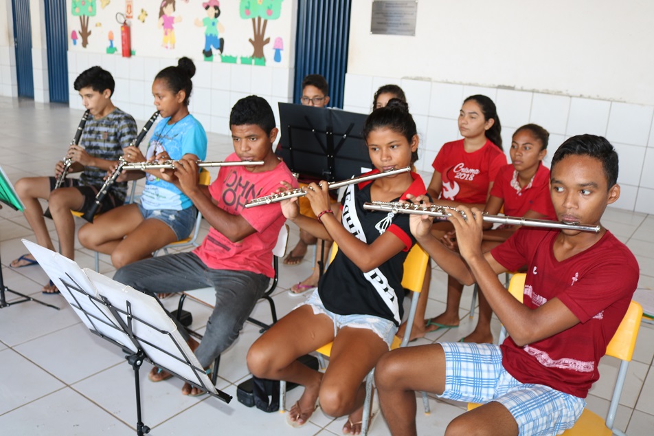 Projeto ensina jovens e adolescentes a arte musical - Imagem 15