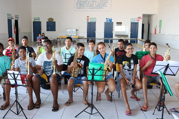 Projeto ensina jovens e adolescentes a arte musical - Imagem 5