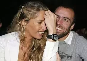 Confira as atrizes que já se envolveram  com jogadores de futebol - imagem 10945