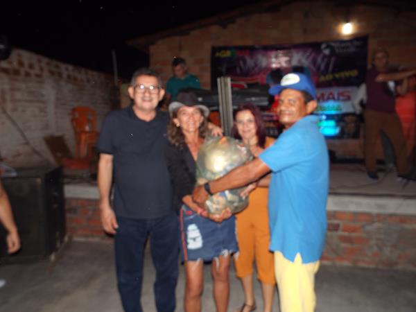 Rádio Cruzeiro AM concretiza campanha solidária com entrega de cestas de alimento  - Imagem 64