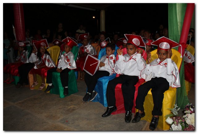 Escola Monsenhor Lopes realiza festa de formatura - Imagem 7