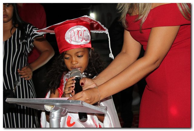 Escola Monsenhor Lopes realiza festa de formatura - Imagem 43
