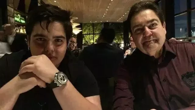 Cara de um, focinho do outro!  Pais famosos e filhos que são idênticos - imagem 11170