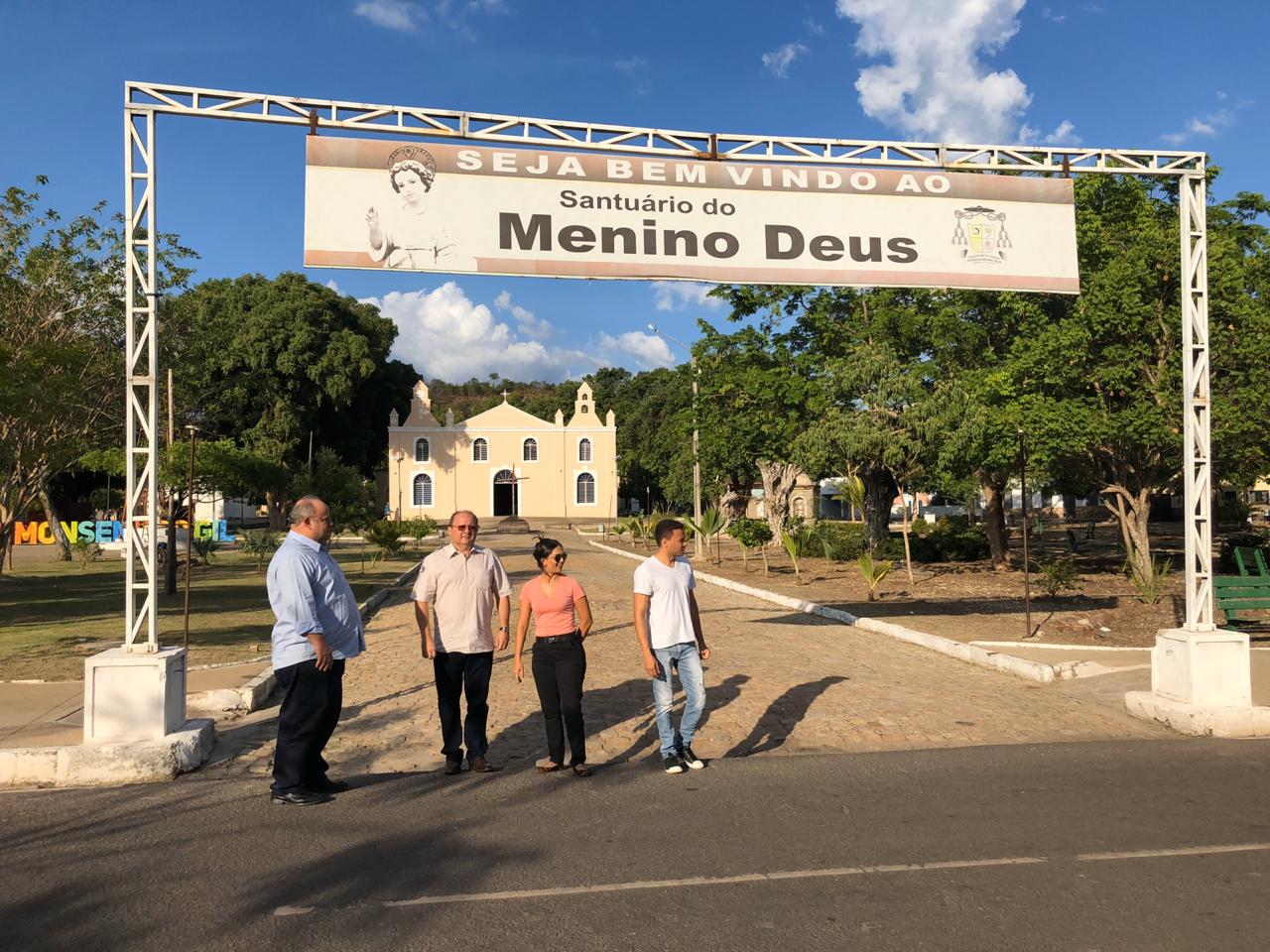 Diretor do Detran Piauí visita Monsenhor Gil visando sinalizar vias  - Imagem 8