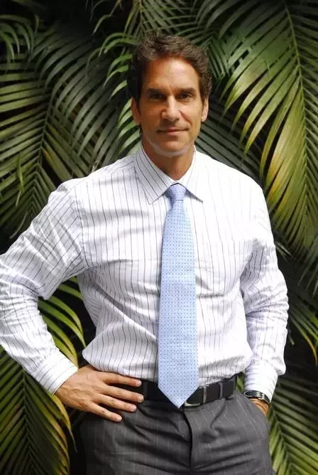 Ator Victor Fasano nada com onças pintadas e agita a web; vídeo - imagem 11350