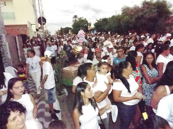 Procissão marca o início do festejo da Imaculada Conceição em Pedro II  - Imagem 1