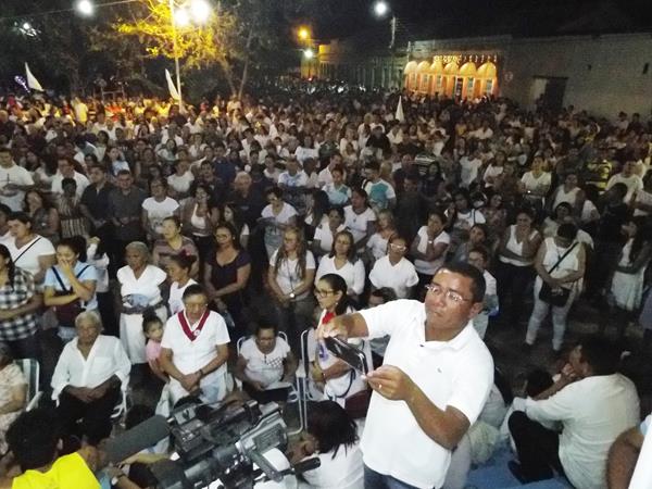 Procissão marca o início do festejo da Imaculada Conceição em Pedro II  - Imagem 76