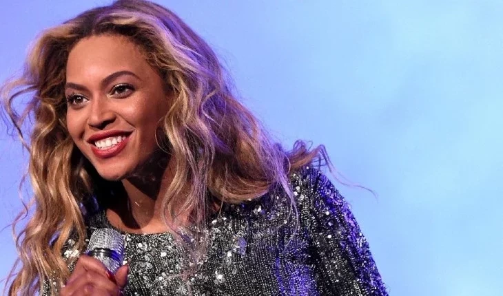 Confira algumas celebridades que sobreviveram a graves acidentes - imagem 11490