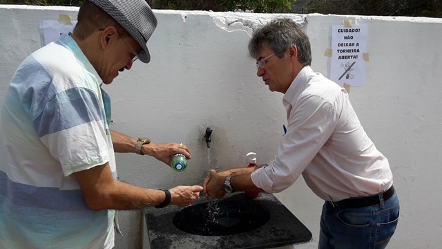 Dia de Finados em DEL – Visitantes foram surpreendidos nos cemitérios com organização, limpeza e missa. - Imagem 133