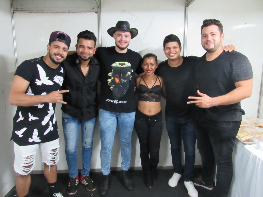 Lagosta Bronzeada, João Veloso e Banda Talismã animam a 1ª noite da 29º da Festa do Leite de São José do Divino - Imagem 7