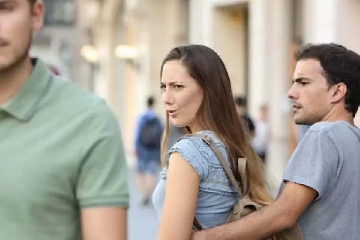 Veja signos que pensam no ex mesmo quando estão felizes com o atual - imagem 9578