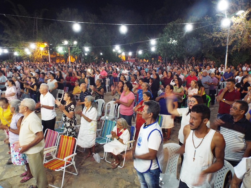 Muitos fieis de outras cidades vieram prestigiar a 2ª novena da Imaculada Conceição  - Imagem 3