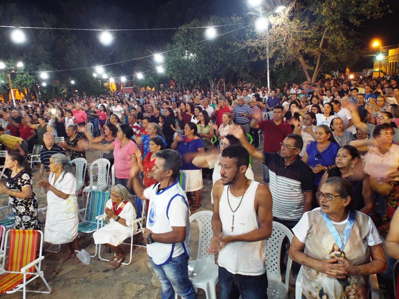 Muitos fieis de outras cidades vieram prestigiar a 2ª novena da Imaculada Conceição  - Imagem 6