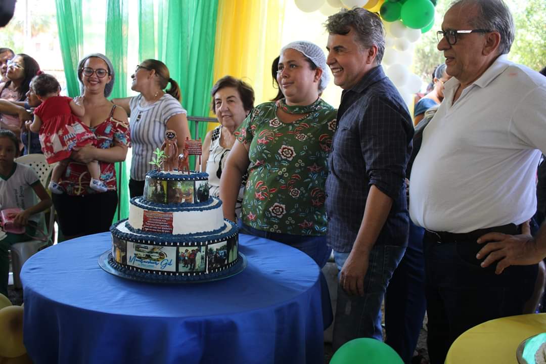 Um festival de criatividade e gostosuras no corte e distribuição dos bolos de aniversário de Monsenhor Gil  - Imagem 27