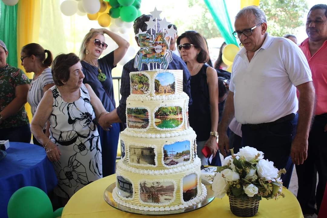 Um festival de criatividade e gostosuras no corte e distribuição dos bolos de aniversário de Monsenhor Gil  - Imagem 28